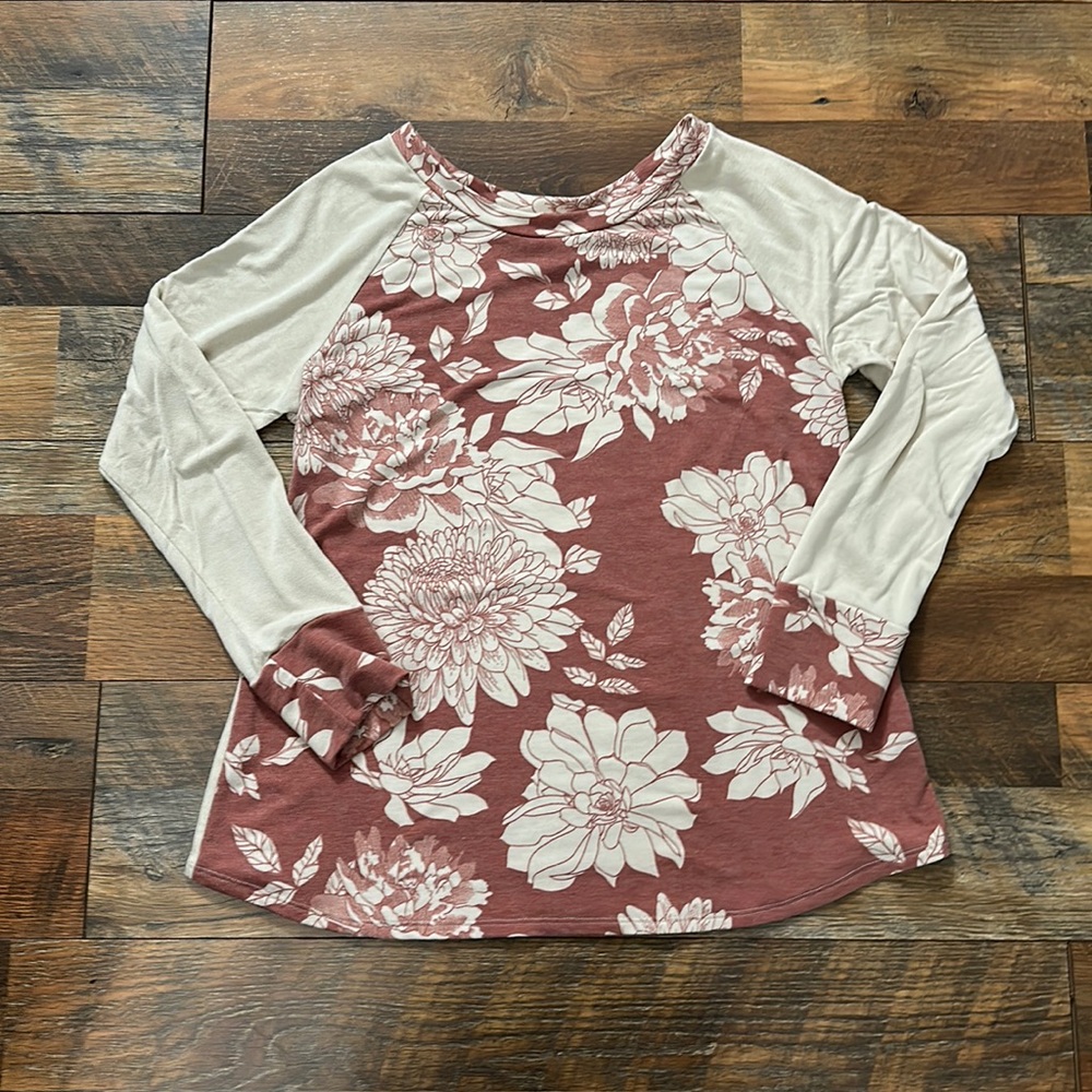 Lara floral cream and rust long sleeve top Sz Large